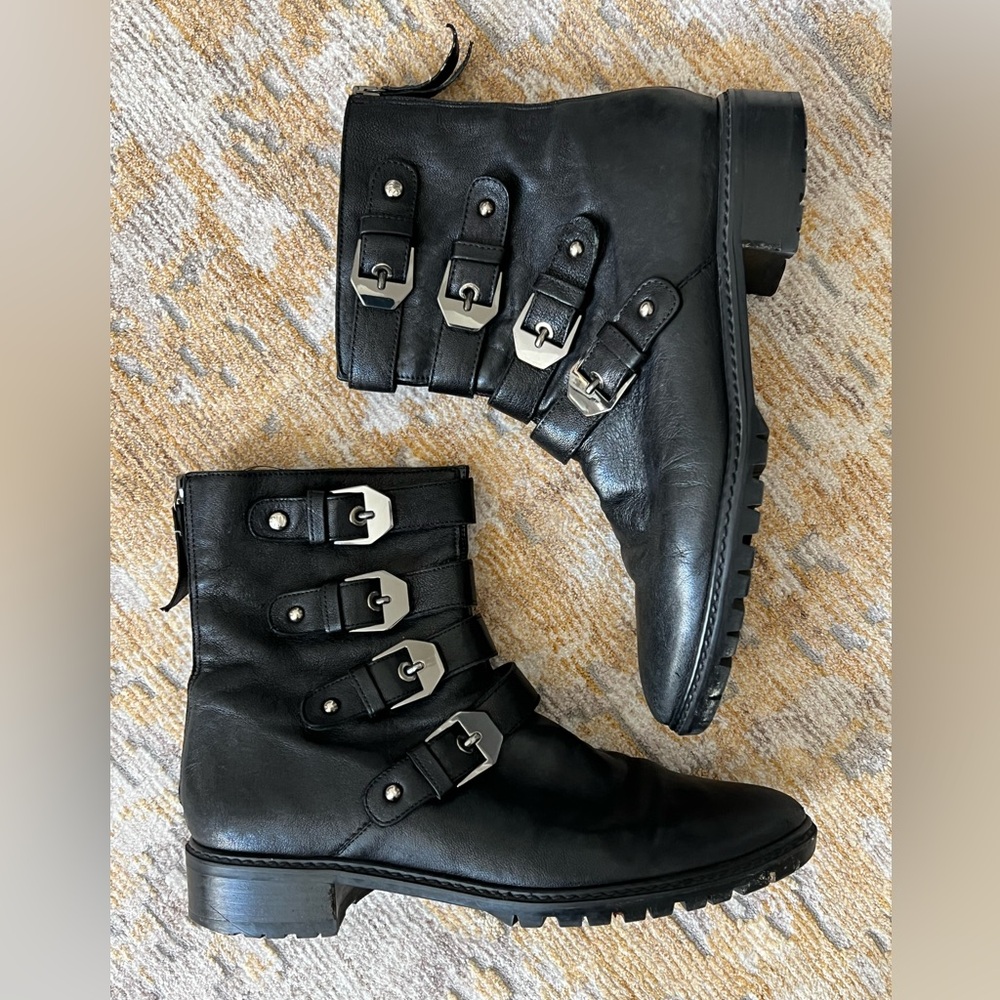 Stuart Weitzman “Jitterbug” Black Leather Ankle Boot Size 8